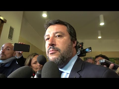 Salvini: ''Sono sempre assente dal Viminale? Il ministro posso farlo anche da Marte''