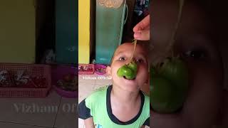 Download lagu Bocil Lucu Makan Belimbing Wuluh #Shorts mp3