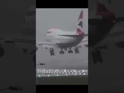 747 STORM LANDING! 🔊 😮 BIG JET TV ORIGINAL FOOTAGE #shorts