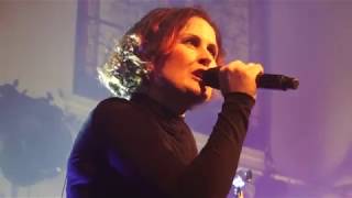 Alison Moyet - Love Resurrection live at Paradiso Amsterdam