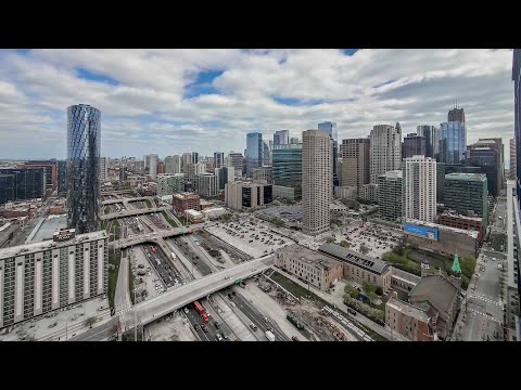 A West Loop 2-bedroom penthouse #3306 at the full-amenity Arkadia