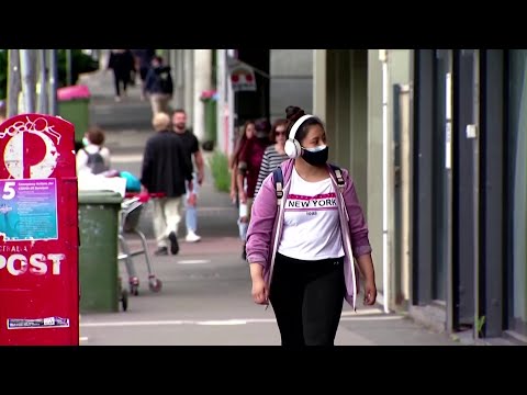 オーストラリアでは、クラスター抑制のためにマスクの着用が義務付けられています。 (Masks mandated in Australia to curb cluster)