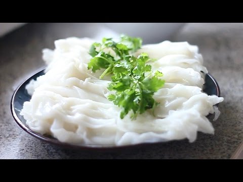 Cách làm BÁNH CUỐN/ bánh ướt thịt nướng -  Vietnamese steamed rice cake recipe