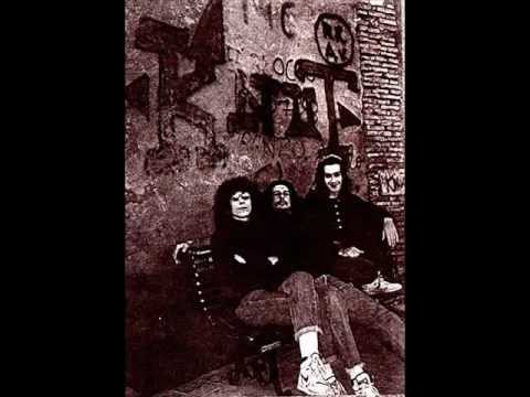 KNUT REUNION FLOWERS - alice in wonderland