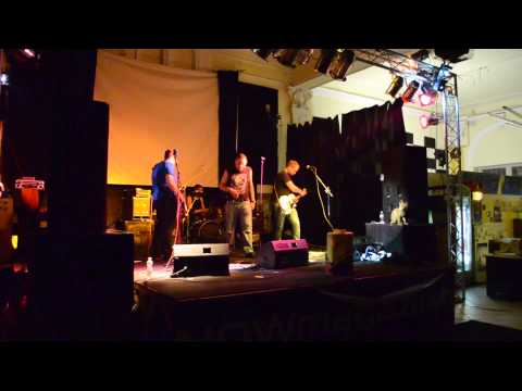 The Vaporizers (Billy Idol): Rebell Yell @ 100-as Klub 2013