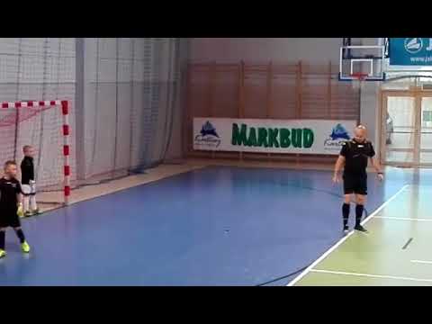 Iskra Gdynia R-2010/2011 - I miejsce / Turniej w Kiełpinie - 28.10.2017