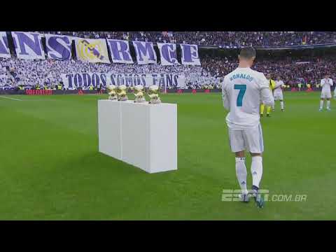 Cristiano Ronaldo apresenta 5ª Bola de Ouro e é ovacionado pelo Santiago Bernabéu