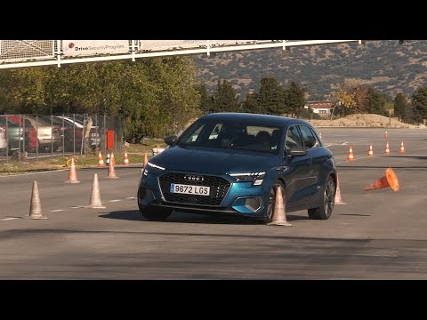 Audi A3 Sportback 2020 – Maniobra de esquiva (moose test) y eslalon | km77.com