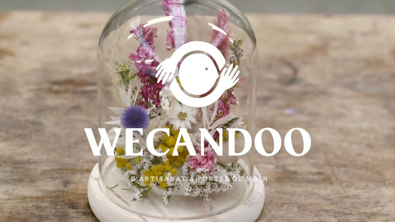 Créez votre composition de fleurs séchées sous cloche - Vidéo