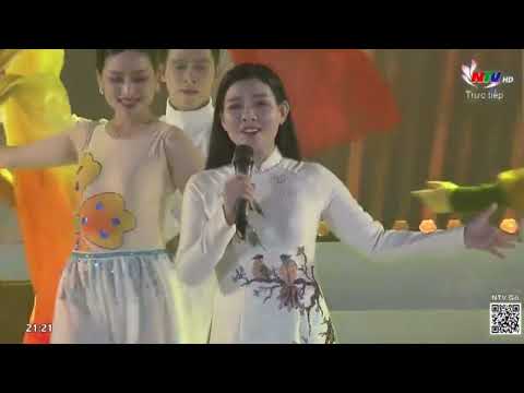 Thể hiện bởi Lê Mận