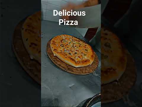 Satisfy Your Cravings: Jaw-Dropping Pizza Cutting Hacks for the Perfect Slice Every Time!