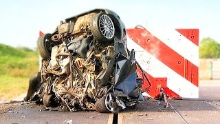Re: [新聞] 國1重大車禍！BMW衝分隔島撞成廢鐵