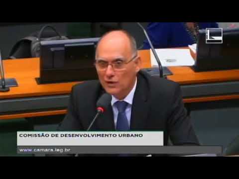 Comissão de Desenvolvimento Urbano -Reunião  presidida pela deputada Margarida Salomãol(PT-MG).