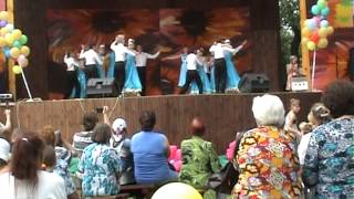 preview picture of video 'танец Весенний калейдоскоп'