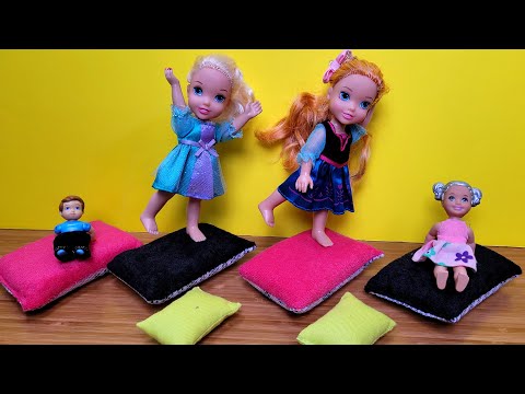 Cross the lava game ! Elsa & Anna are playing -  Imagination