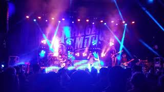 Granger Smith - &quot;Gimme Something&quot; 11/30/17