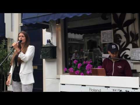 Medley - Baby one more time/Crazy/Toxic (Cover by Britt Timmers & Luis Inocente)