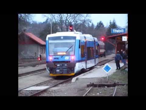 Žst. Třebíč, křižování mírně zpožděných Os 4866 a Sp 1869, 12. 4. 2013