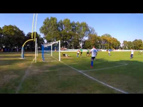 Rakoczy z wolnego w słupek | Bielawianka Bielawa IV LIGA