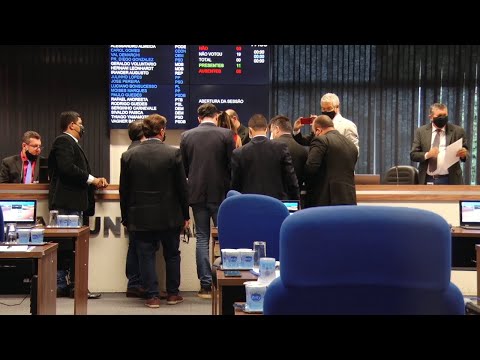 Câmara aprova CPI para investigar se algum vereador furou a fila da vacinação