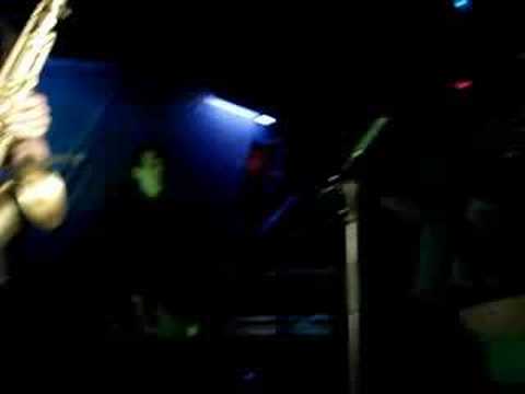 They Might Be Giants Performing Mr Me With by 3 Horn Players