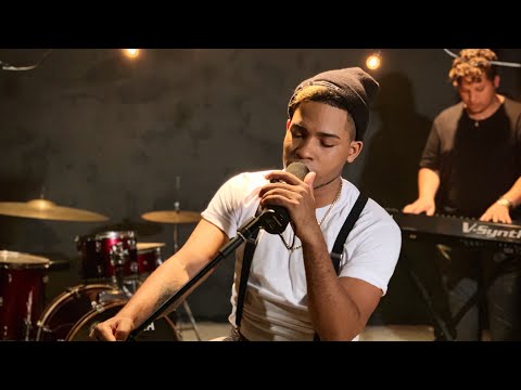 Kenser - Un Trago 🥃 (Official Video)