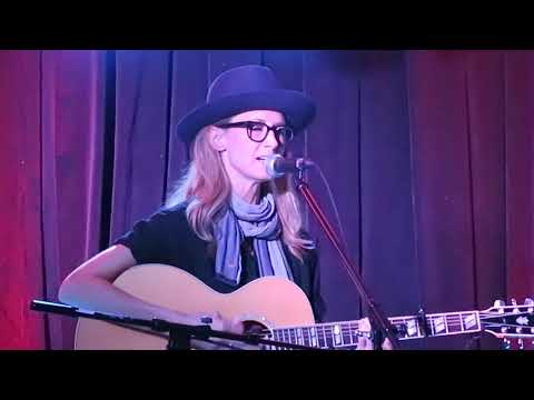 Chely Wright Sings Brand New Song "Make Me A Woman??" Live The locks Philadelphia 2019 Tour Show