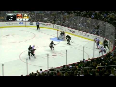 Brandon Sutter breakaway on Kevin Poulin NY Islanders vs Pittsburgh Penguins 11/22/13 NHL