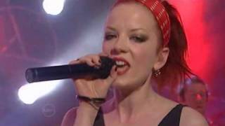 Garbage &quot;Why Do You Love Me&quot; [Rove:Live] 2005