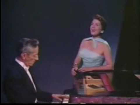 LIBERTAD LAMARQUE Y AGUSTIN LARA