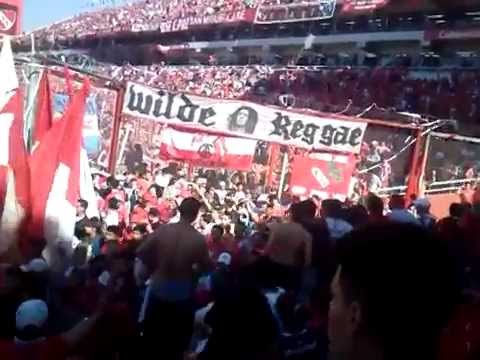 "la barra del rojo entrando a la norte en el clasico! CAI" Barra: La Barra del Rojo • Club: Independiente