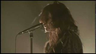 The Dead Weather - So Far From Your Weapon (From The Basement)