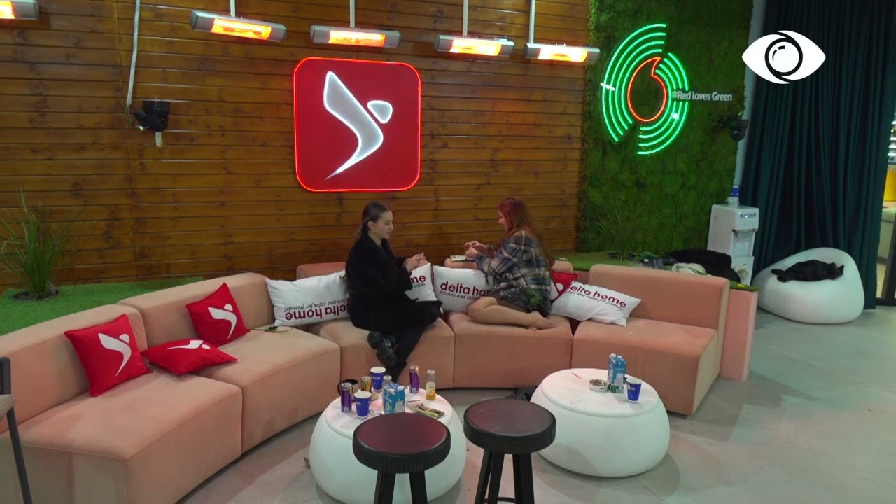 Më bëre një fytyrë provokative/ Sqarohen Kiara me Tean