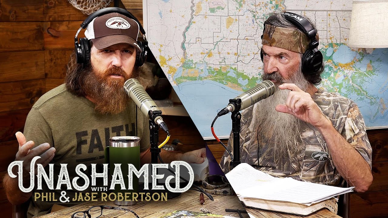 Ep 579 | Phil Cracks Up While Making Fun of Jase’s Word of the Day