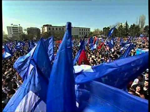 TJETER SKANDAL MINISTRI IMAMI PERDOR MJETET E USHTRISE NE FESTEN E PD LAJM