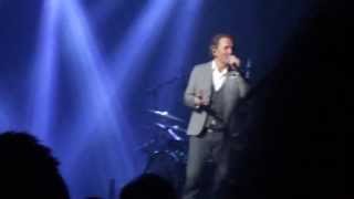 Tomas Ledin (Showtime) - Genom ett regnigt Europa (live @ Löfbergs Lila Arena, Karlstad 04.05.2013)