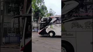 Download lagu The PO Haryanto unit had an accident last night on the Semarang - Batang toll road mp3