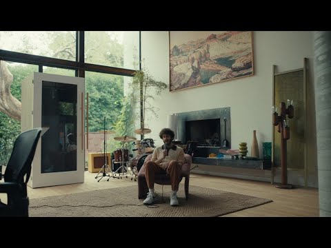 Video thumbnail for I Met A Girl