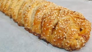 מאפה בצק בשר משגע Pastry dough with delicious meat מטבח בקלי קלות ליהי קרויץ (ליהי קרויץ - מטבח בקלי קלות) - התמונה מוצגת ישירות מתוך אתר האינטרנט יוטיוב. זכויות היוצרים בתמונה שייכות ליוצרה. קישור קרדיט למקור התוכן נמצא בתוך דף הסרטון