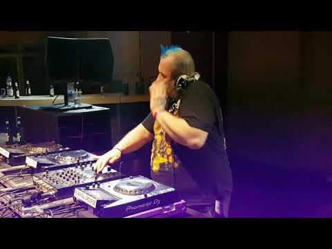 Rob GEE   Army of Hardcore   Early 3   25 12 18