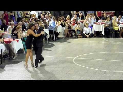  Sebastian Missé  and  Andrea Reyero  are  dancing  to  the  milonga  "  Milonga Querida  "