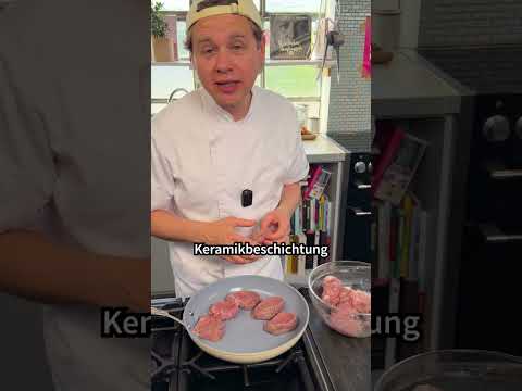 Today Hannes is serving juicy pork fillet medallions in a creamy mushroom sauce 😍