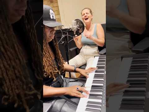 Introducing TheGoddessMusic and the sensational, chart topping singer/songwriter Abi Flynn 🔥