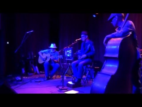 Blues Chronicles-Travelin' Shoes (cover)