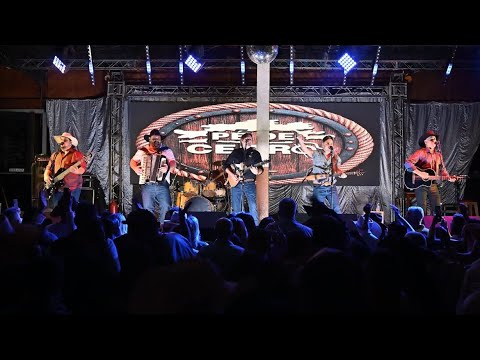 Grupo Pé de Cedro - Balanço Bom (CLIPE OFICIAL) 