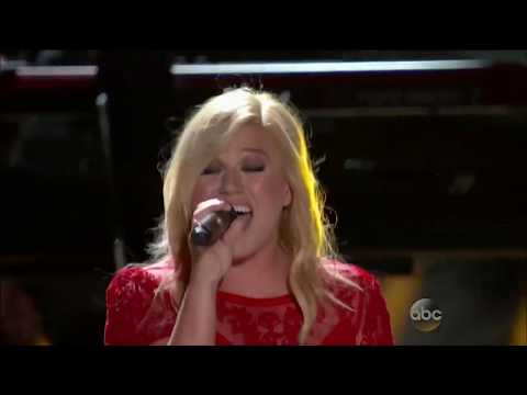 Kelly Clarkson   Tie It Up Live on CMA Music Festival  Country's Night to Rock 2013 HD