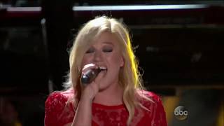 Kelly Clarkson   Tie It Up Live on CMA Music Festival  Country&#39;s Night to Rock 2013 HD