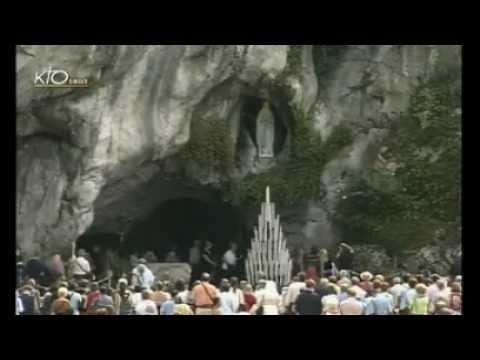 Chapelet à Lourdes