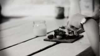 RebekkaMaria &amp; The Hymnboy - Friendly Duets (æggemadder og en liveudgivelse)