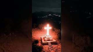 Bagliore misterioso sulla Croce a Medjugorje: MIRACOLO RIPRESO LIVE!